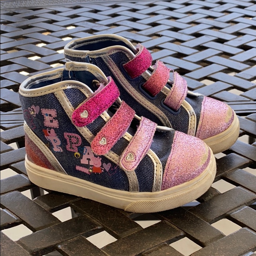 Girls Peppa pig light up high tops!!